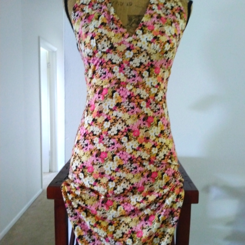 Floral dress 👗